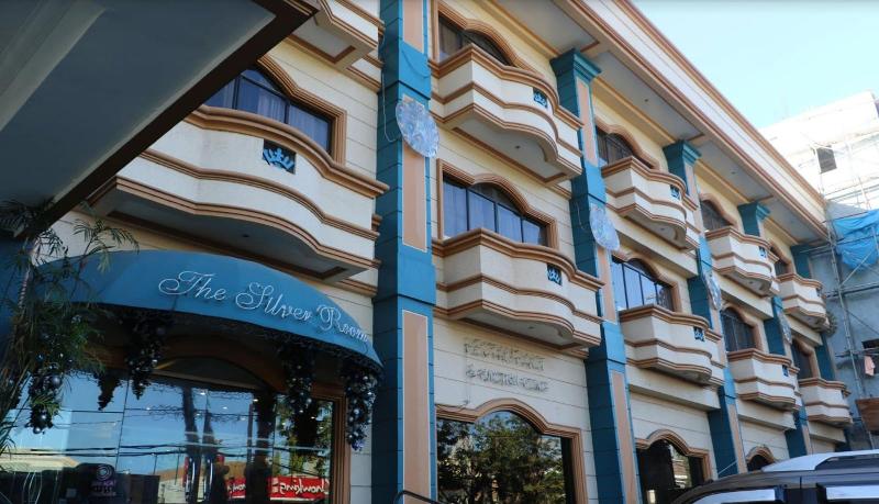 Crown Royale Hotel image