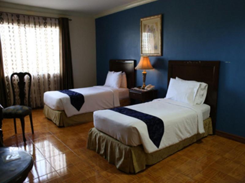 Crown Royale Hotel image