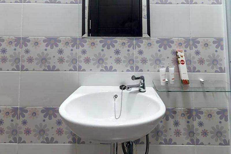 Clean & Comfort Homestay image