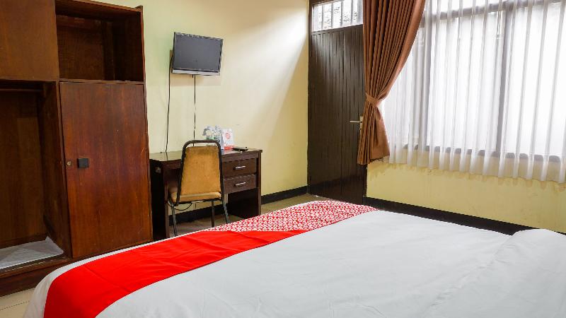 1740 Tekmira Residence Supratman image