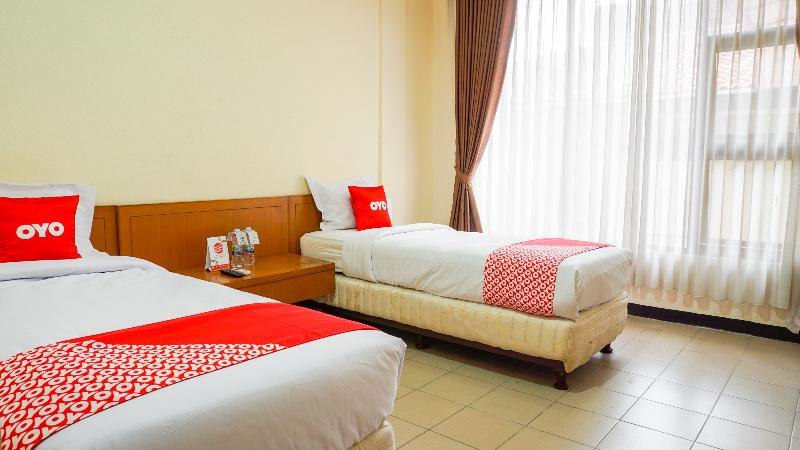 1740 Tekmira Residence Supratman image