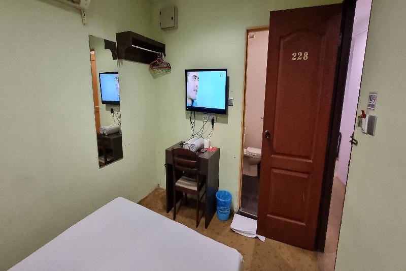 Super OYO 1102 Amani Hotel image