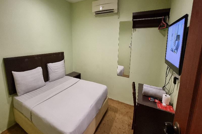 Super OYO 1102 Amani Hotel image