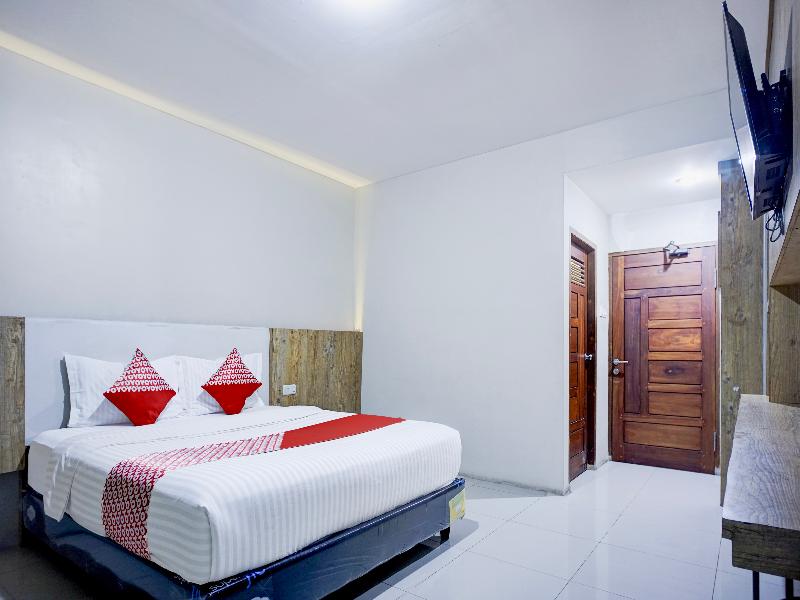 Collection O Gapura Hotel Near Parapat Penatapan D image