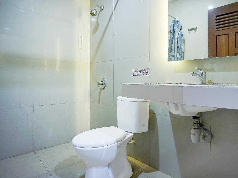 Collection O Gapura Hotel Near Parapat Penatapan D image