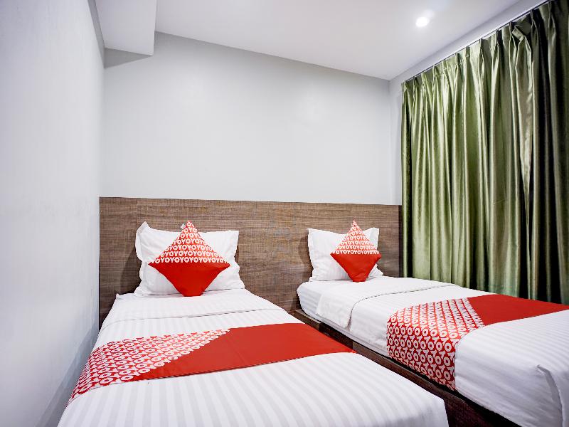Collection O Gapura Hotel Near Parapat Penatapan D image