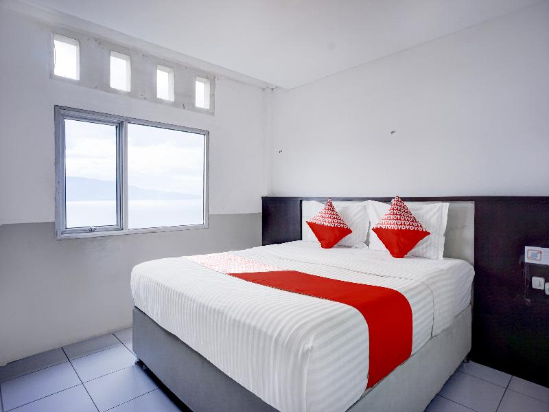 Collection O Gapura Hotel Near Parapat Penatapan D image