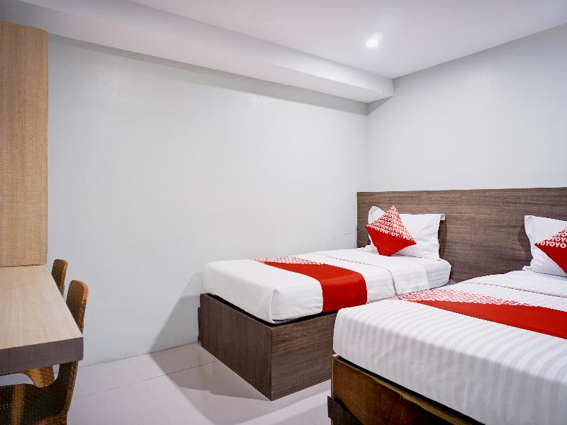 Collection O Gapura Hotel Near Parapat Penatapan D image