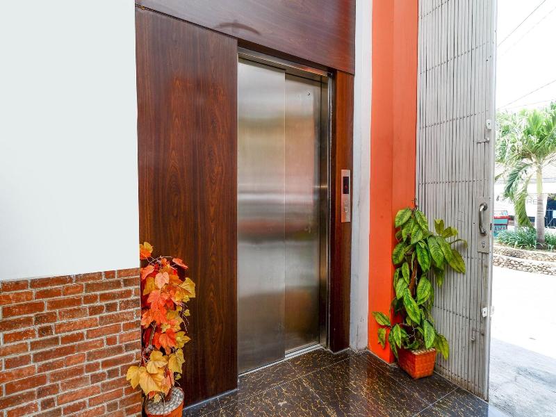 Super 1251 Residence 8