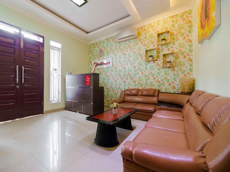 Mande Guesthouse   