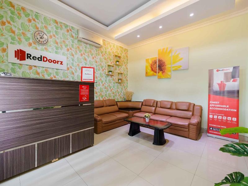 Mande Guesthouse   