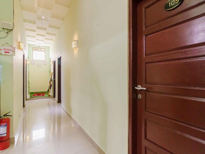 Mande Guesthouse   