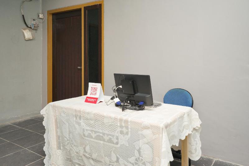 Oyo 2492 Nindy Homestay