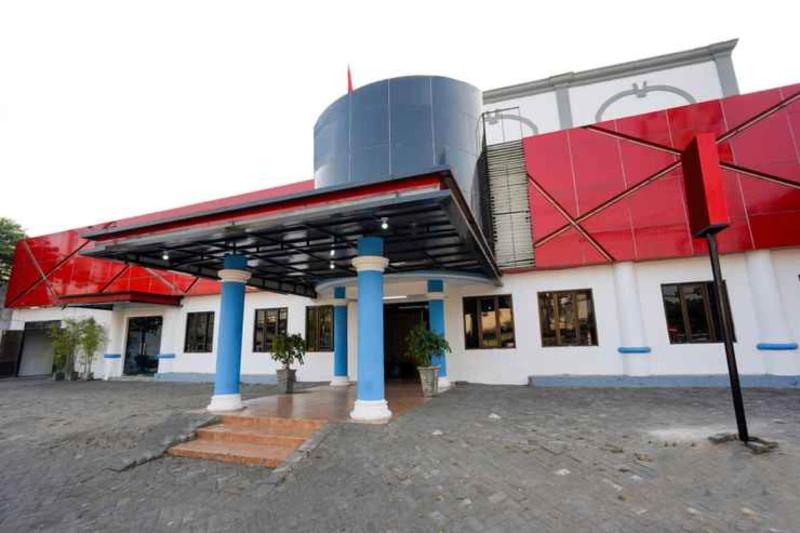 Oyo 1449 Istana Permata Dinoyo image