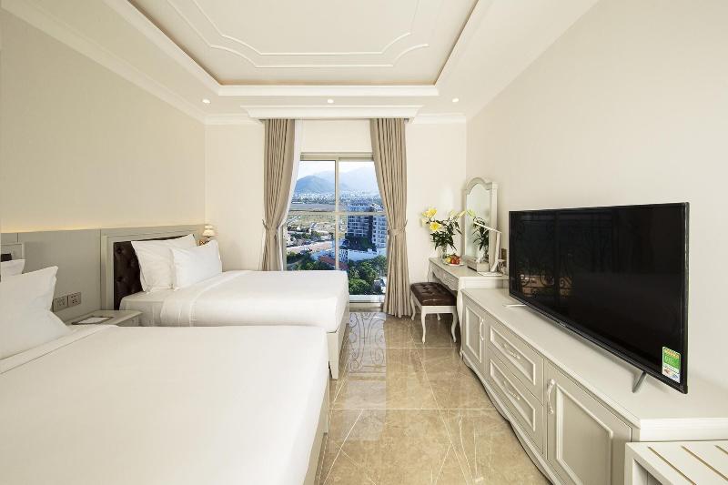 MerPerle Beach Hotel image