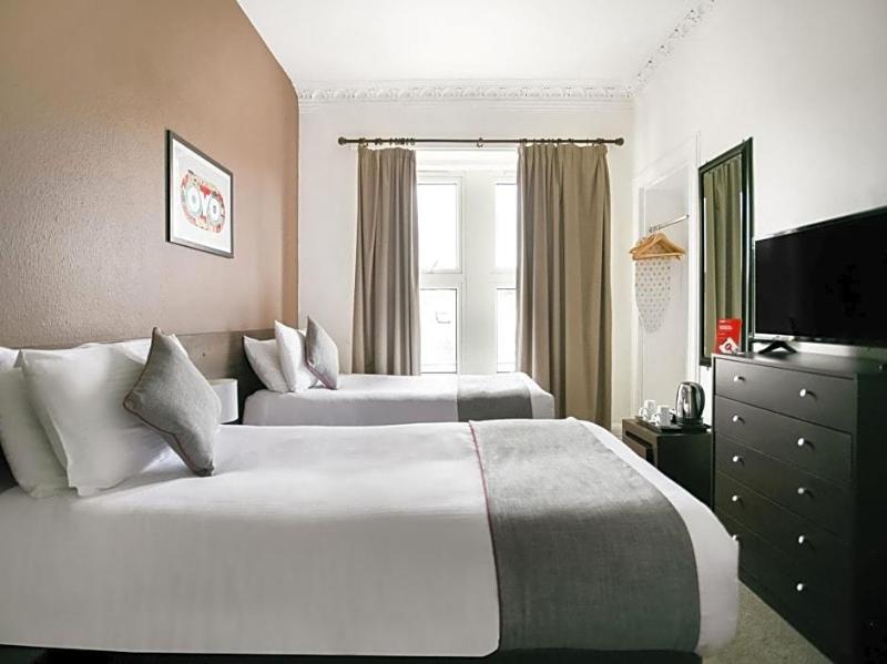 Corner Hotel image