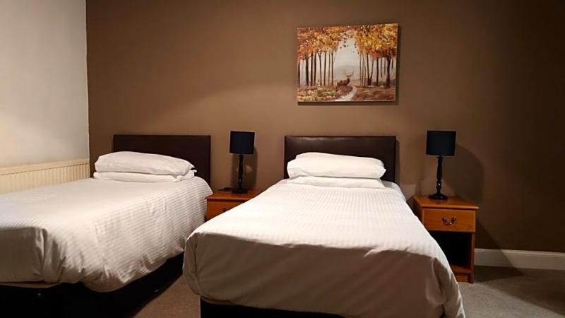 Corner Hotel image