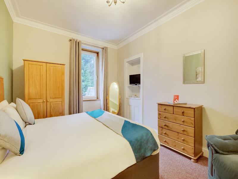 OYO Eastbank Hotel, Speyside Scotland image