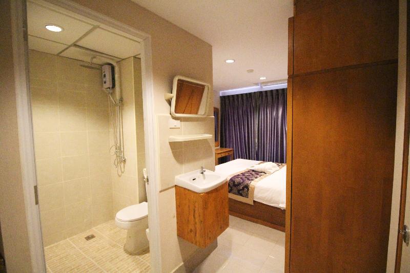 L'Hotel Bangkok by ZUZU image