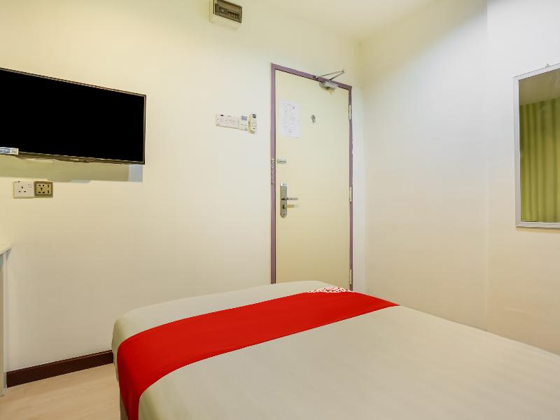 89583 Grove Hotel