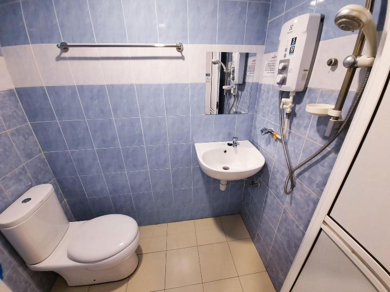 Good 2 Stay Hotel image