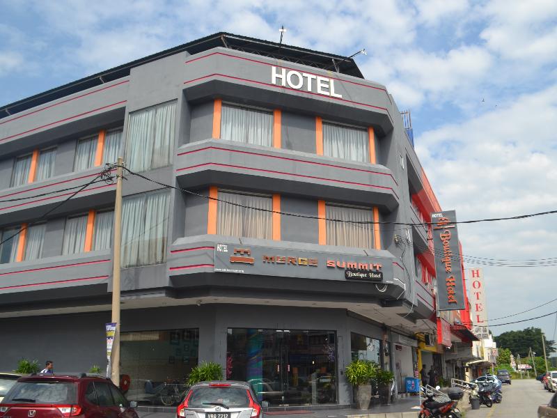 Merge Summit Boutique Hotel — general view