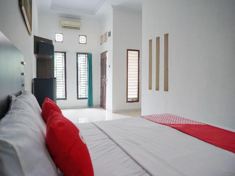 Oyo 1697 Griya Dimas Guesthouse image