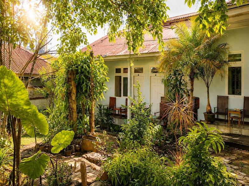Hotel Bajo