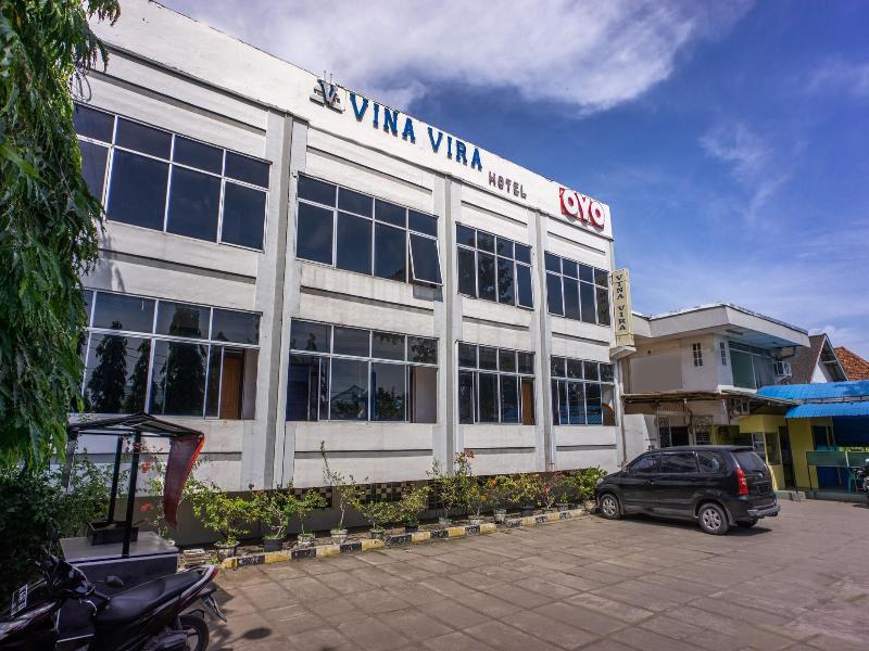 Vina Vira Hotel