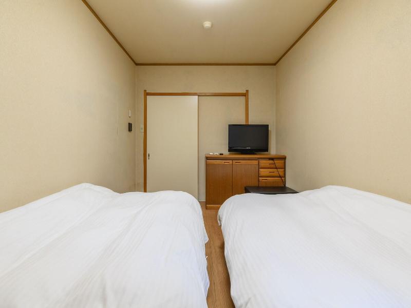 Tabist Tatsumi Business Hotel Matsusaka image