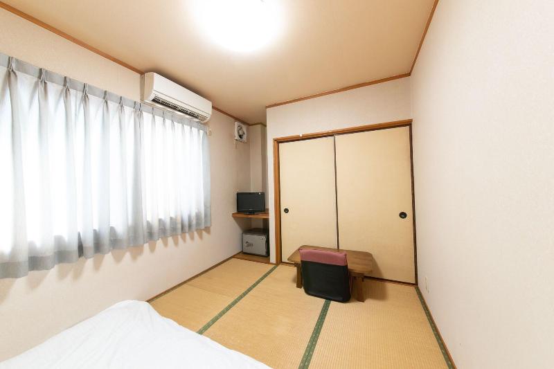 Tabist Tatsumi Business Hotel Matsusaka image