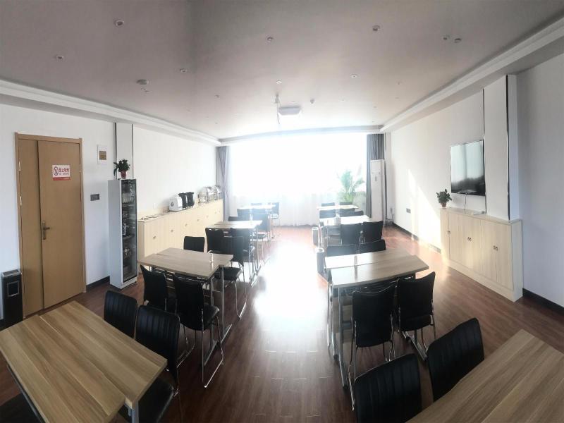 7 Days Premiuma Zibo Huantai Xinyu Building