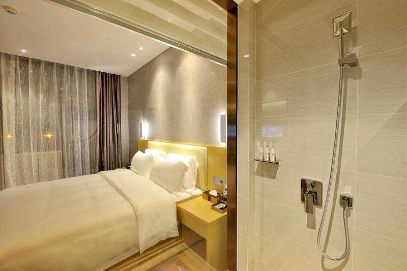 Lavande Hotels Shanghai Jiading Xincheng Stadium image