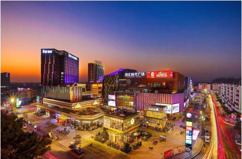 IU Hotelsa Zhongshan Xiaolan Parkway Plaza — photo 2
