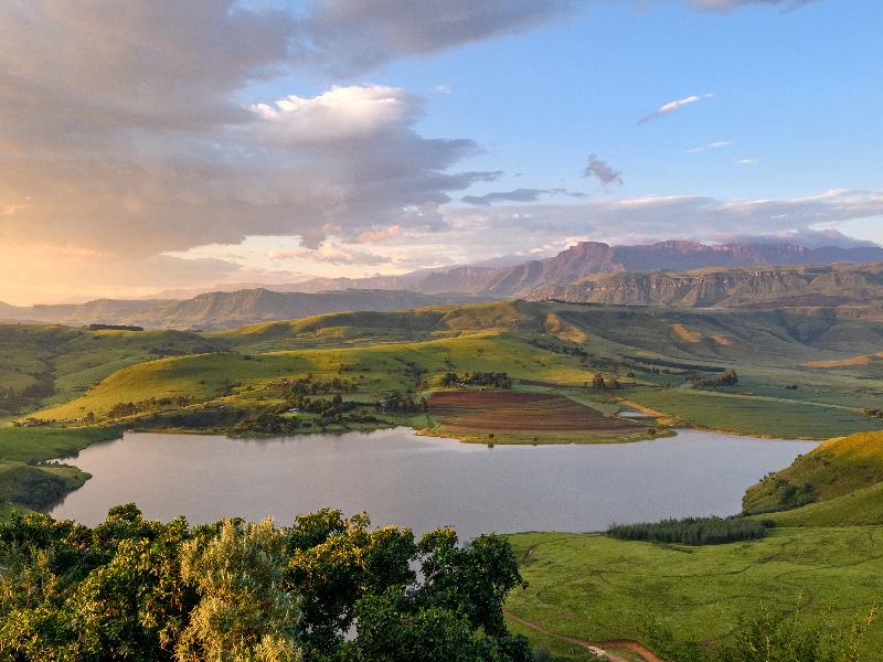 Cayley Mountain Resort image
