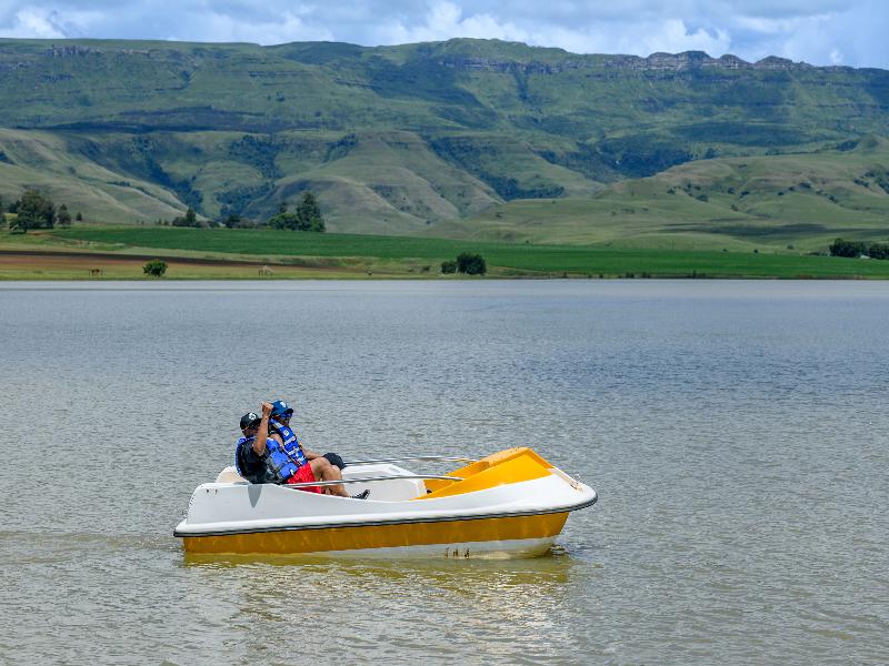 Cayley Mountain Resort image