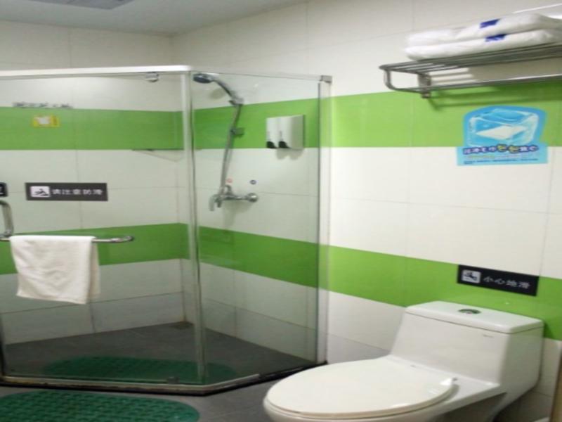 7Days Inn Deyang Zhongjiang Kuishan Park