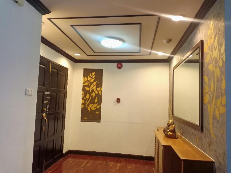 Supha Maison image