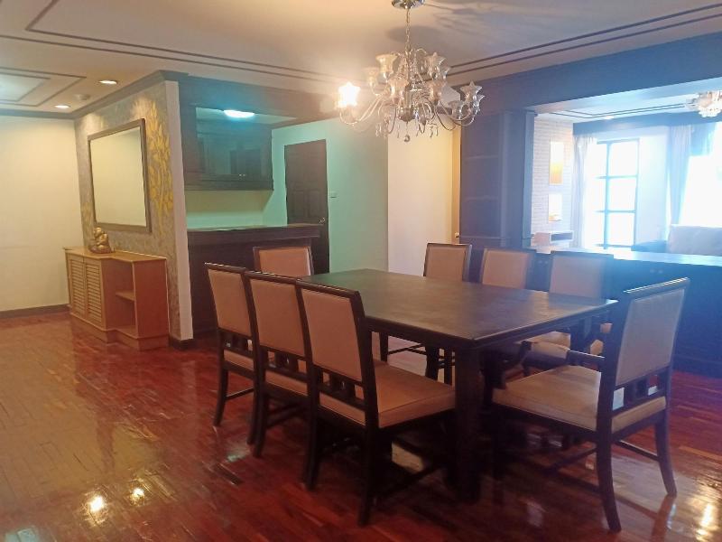 Supha Maison image