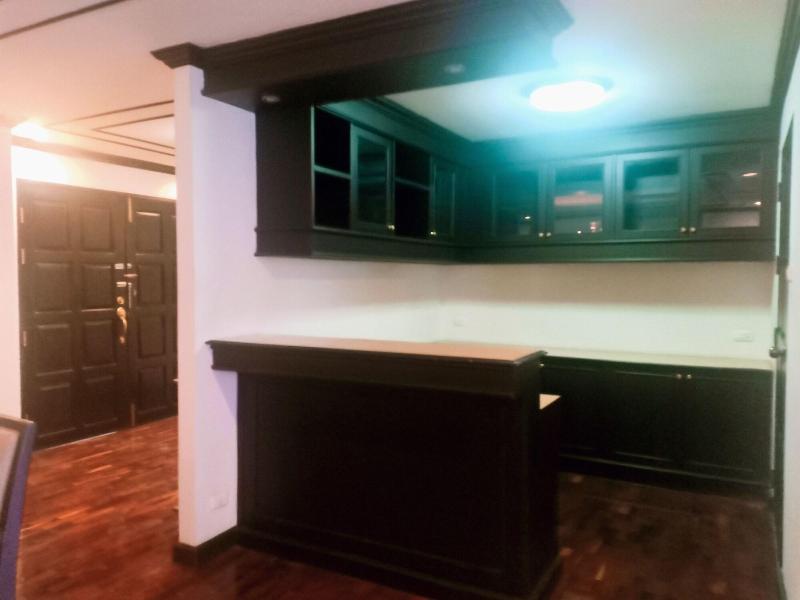 Supha Maison image