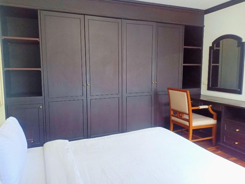 Supha Maison image