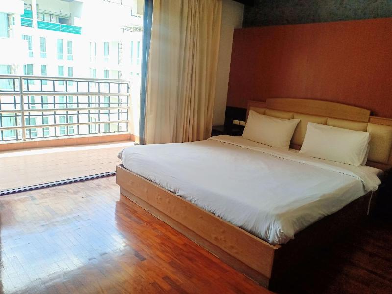 Supha Maison image