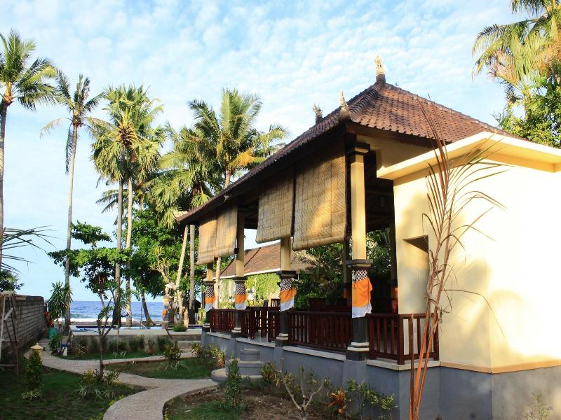 Bintang Beach Villas image