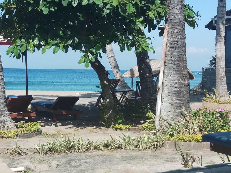 Bintang Beach Villas image