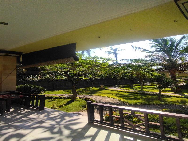 Bintang Beach Villas image