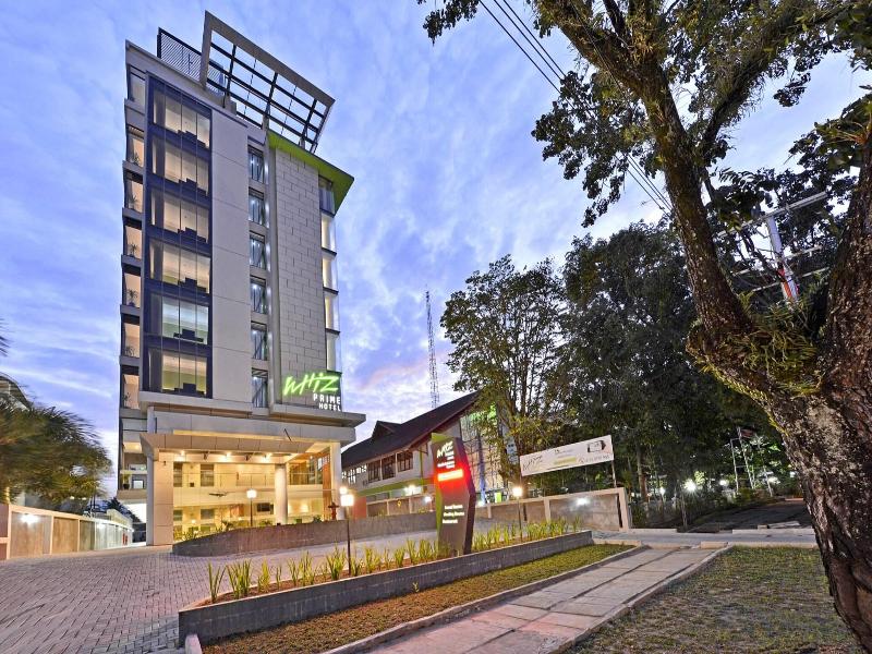 Whiz Prime Hotel Khotib Sulaiman Padang, Padang