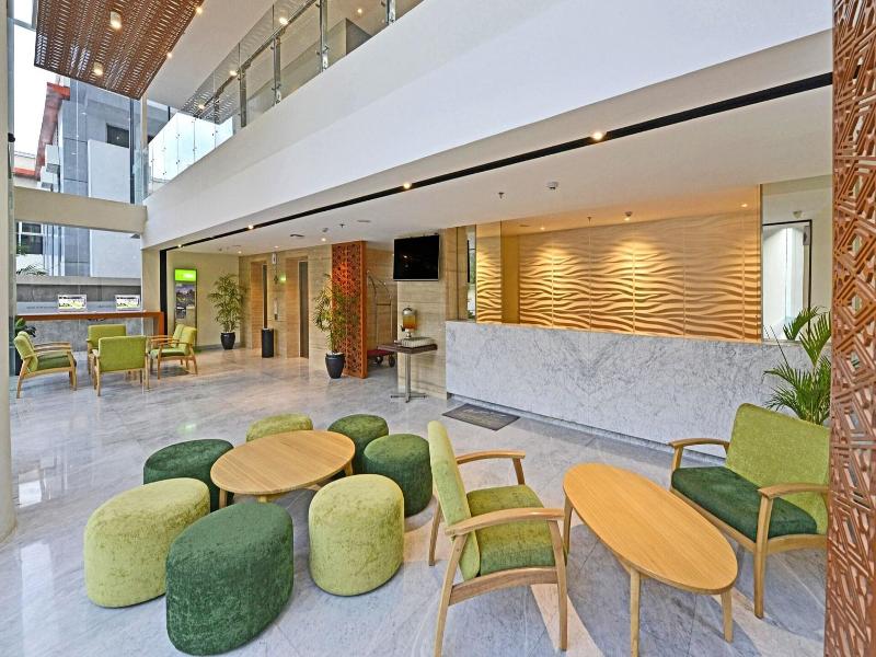 Whiz Prime Hotel Khotib Sulaiman Padang