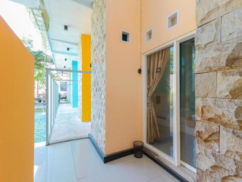 Sans Borobudur Homestay Banyuwangi image