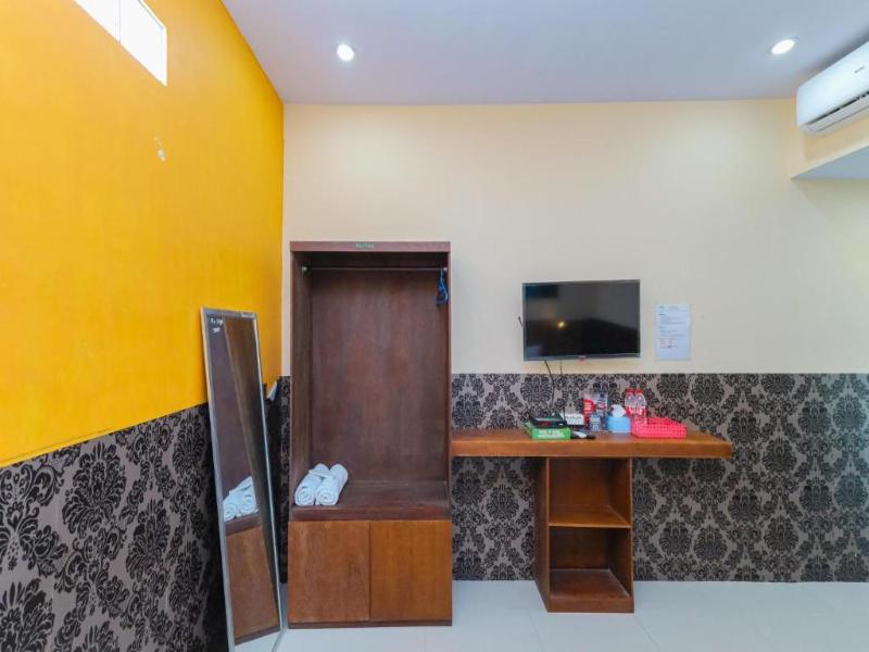 Sans Borobudur Homestay Banyuwangi image
