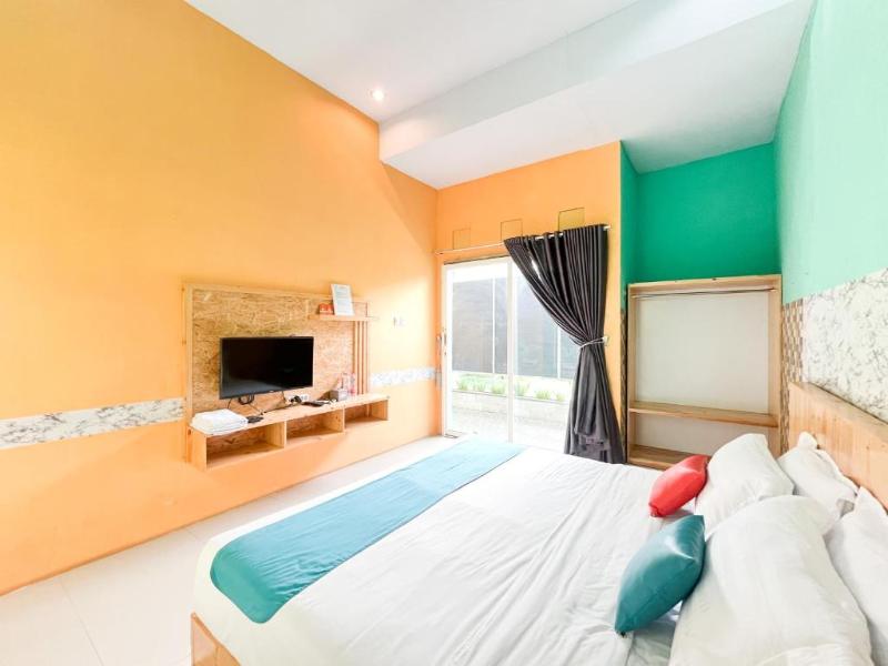 Sans Borobudur Homestay Banyuwangi image